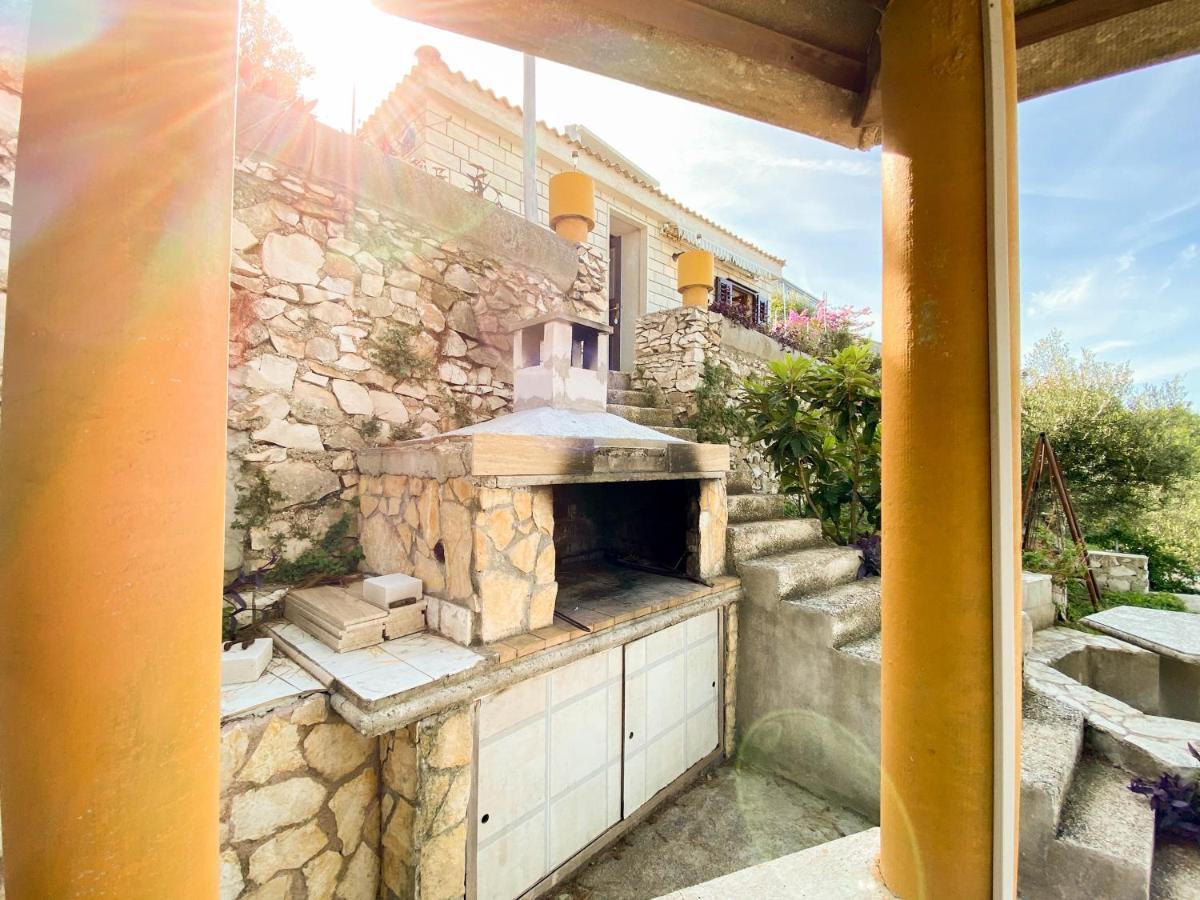 Seaview & Beachfront Apartments Jakov Donji Okrug  Exterior foto